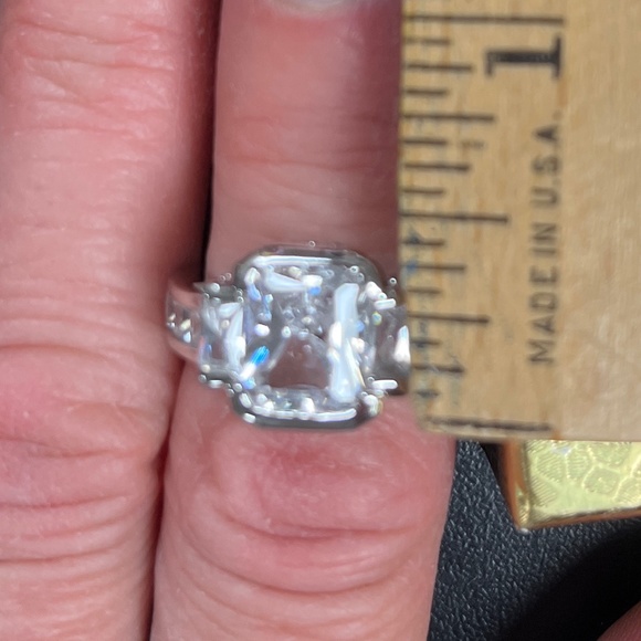 PARK LANE “BRILLIANT” GENUINE CZ RING SIZE 7 - Picture 10 of 10